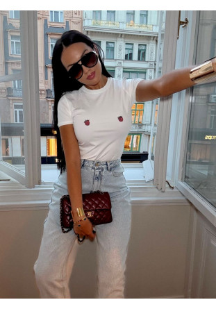 T-shirt biały z truskawkami LaMilla