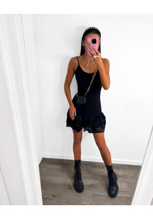 Sukienka-halka czarna LaMilla