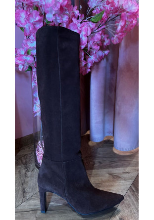 Kozaki brązowe zamszowe