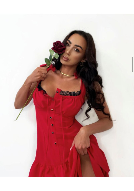 Sukienka z ozdobną koronką LaMilla