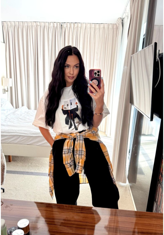 T-shirt dama z gazetą LaMilla