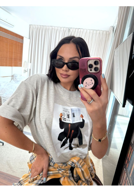 T-shirt szary dama z gazetą LaMilla